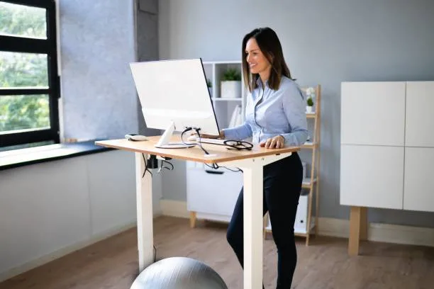 bureau assis debout réglable en hauteur piètement